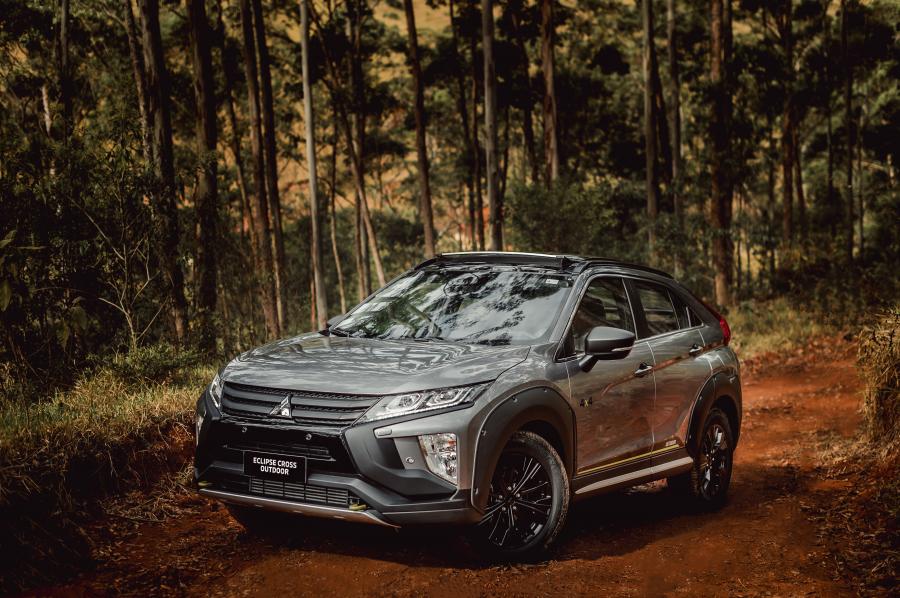  Mitsubishi Eclipse Cross Outdoor 2020 года  (LA) (фото 2 из 10)